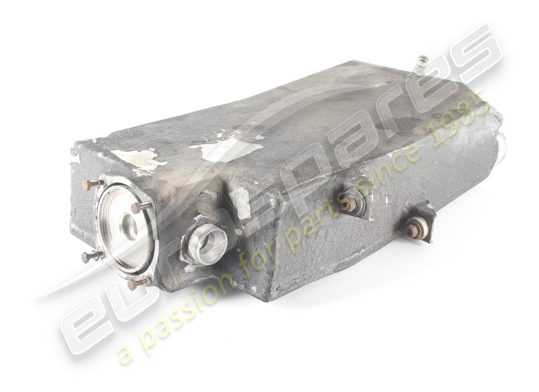 USED FERRARI OIL TANK. PART NUMBER 136428 (2) used ferrari oil tank. part number 136428 (2)