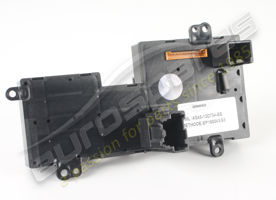 USED ASTON MARTIN SWITCHPACK, RHD, LHD, NAV WITHOUT SIM, PLATINUM. PART NUMBER 4G4313D734EE (3) used aston martin switchpack, rhd, lhd, nav without sim, platinum. part number 4g4313d734ee (3)