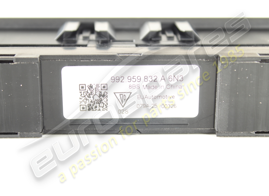 NEW PORSCHE PUSHBUTTON FOR REAR LID ACTUATION MATT B. PART NUMBER 992959832A6N3 (4) new porsche pushbutton for rear lid actuation matt b. part number 992959832a6n3 (4)