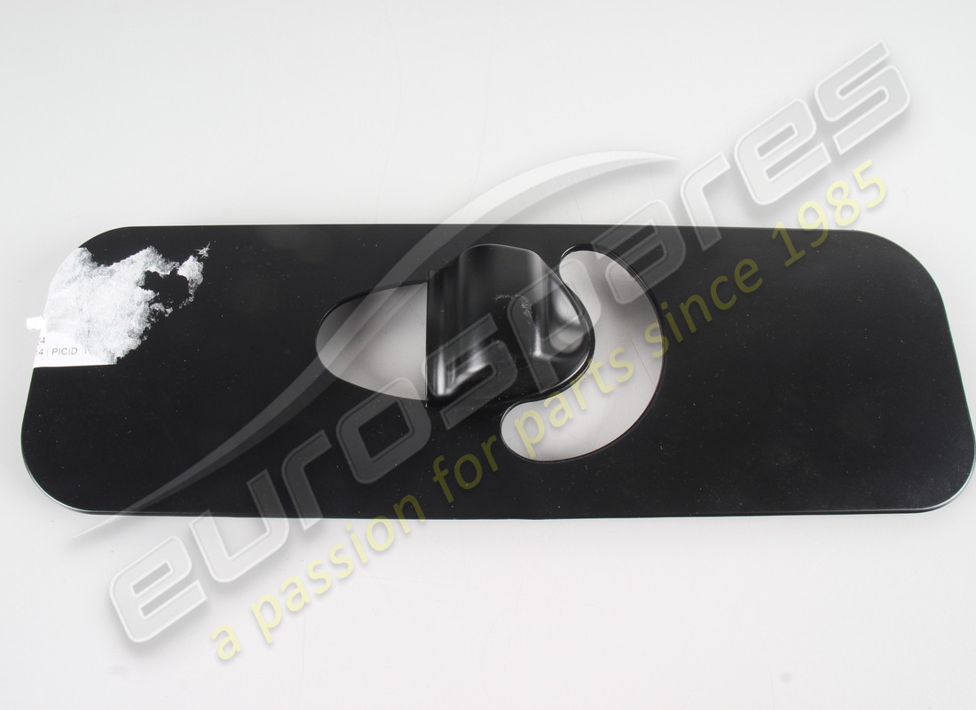 new ferrari plate. part number 68215800 (1)