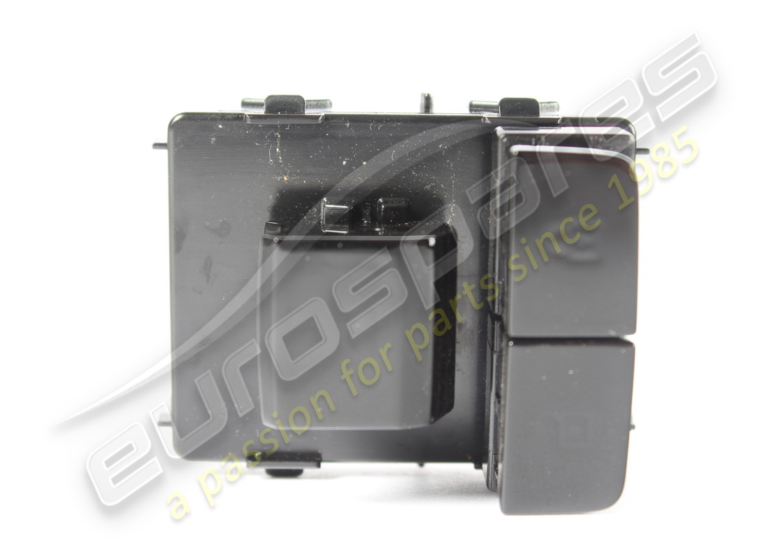 USED MASERATI FRONT POWER WINDOW SWITCH #PASSENGER SIDE#. PART NUMBER 670272104 (1) used maserati front power window switch #passenger side#. part number 670272104 (1)