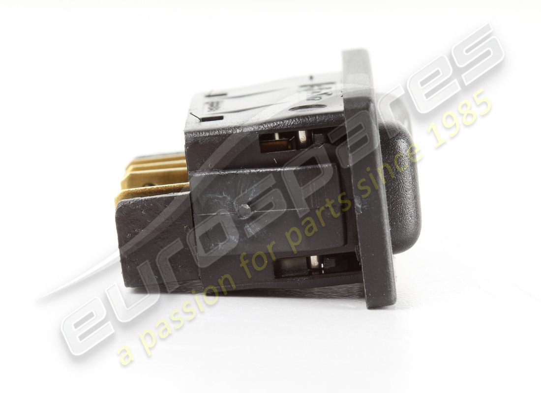 NEW OE LH REAR WINDOW SWITCH. PART NUMBER 131471 (3) new oe lh rear window switch. part number 131471 (3)