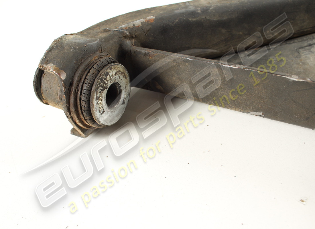 USED FERRARI LH FRONT UPPER SUSPENSION LEVER. PART NUMBER 104393 (4) used ferrari lh front upper suspension lever. part number 104393 (4)