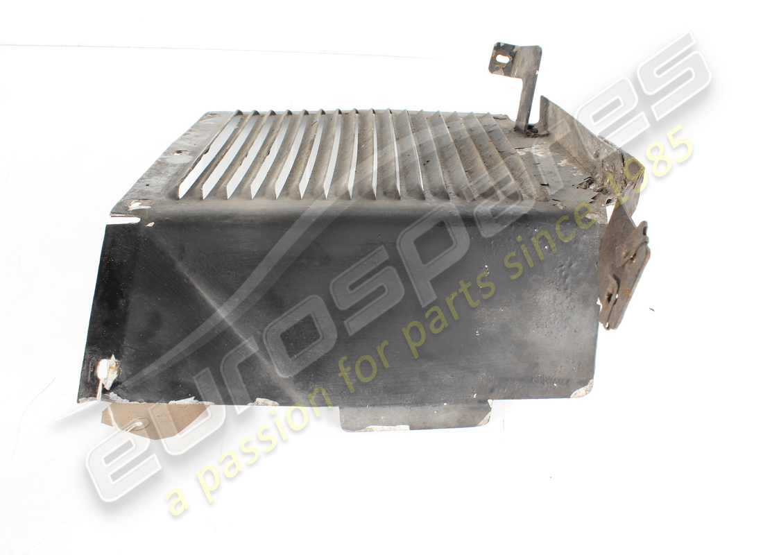 USED FERRARI RH REAR GRAVEL GUARD. PART NUMBER 65432000 (5) used ferrari rh rear gravel guard. part number 65432000 (5)