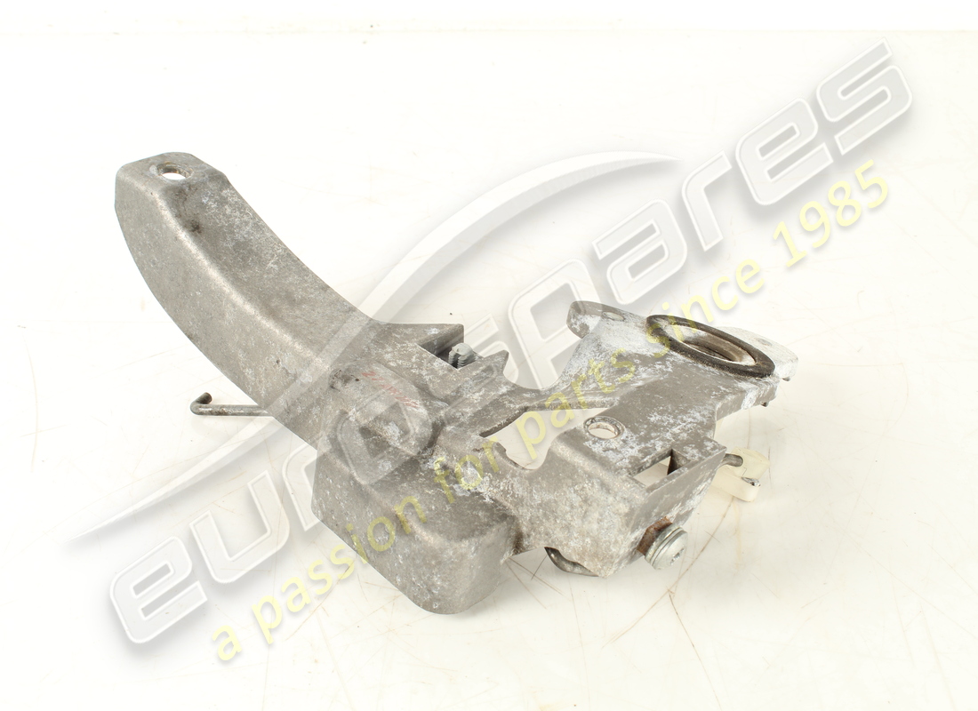 used maserati rh front door handle box. part number 68001800 (4)