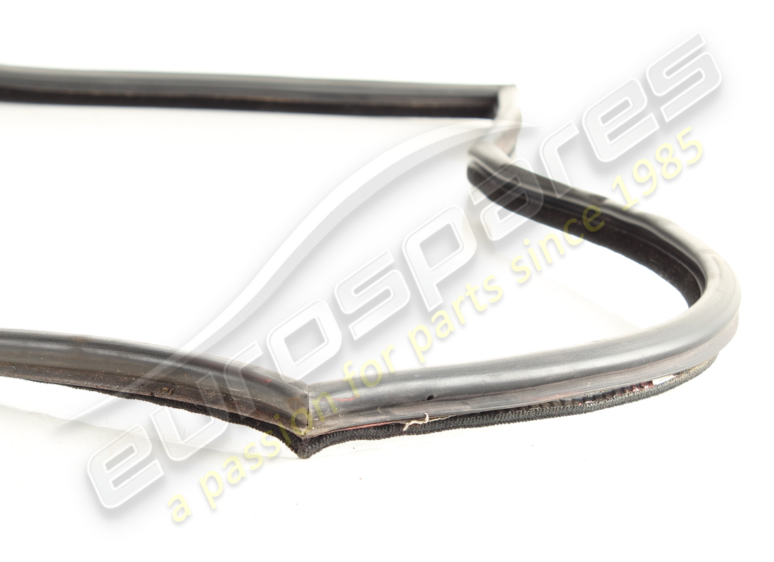 used ferrari lh upper door rubber. part number 60924000 (2)