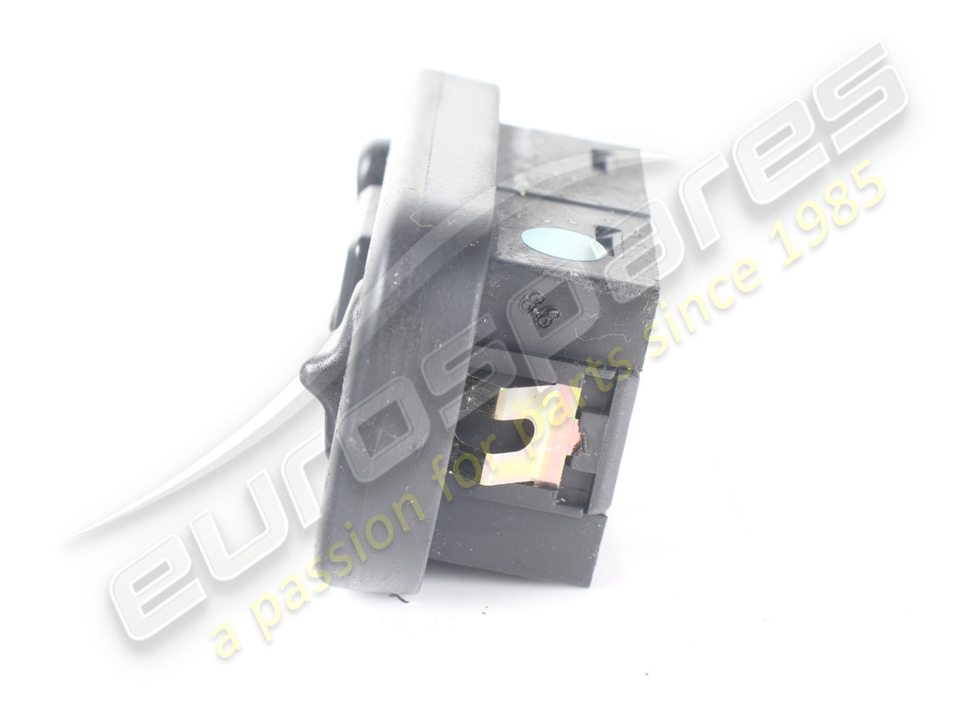 USED MASERATI MIRROR SWITCH. PART NUMBER 383300136 (3) used maserati mirror switch. part number 383300136 (3)