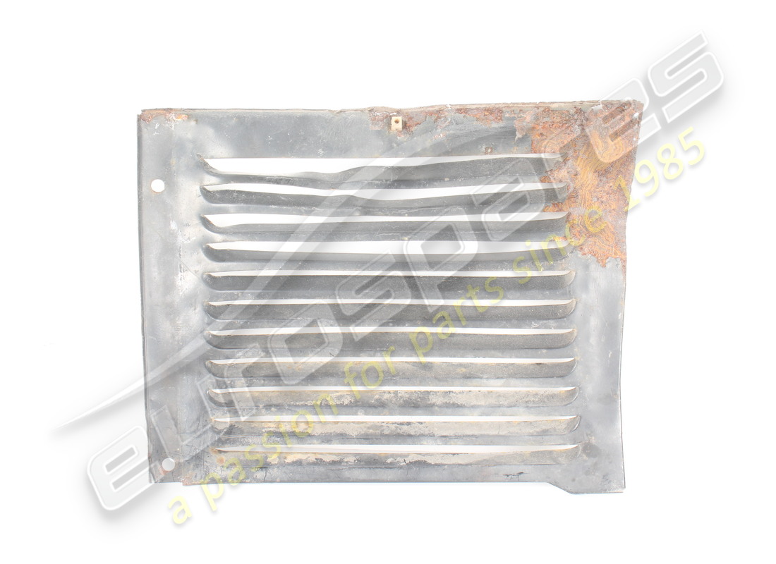 DAMAGED Ferrari LH FRONT LOWER GRAVEL GUARD . PART NUMBER 63510200 (1)