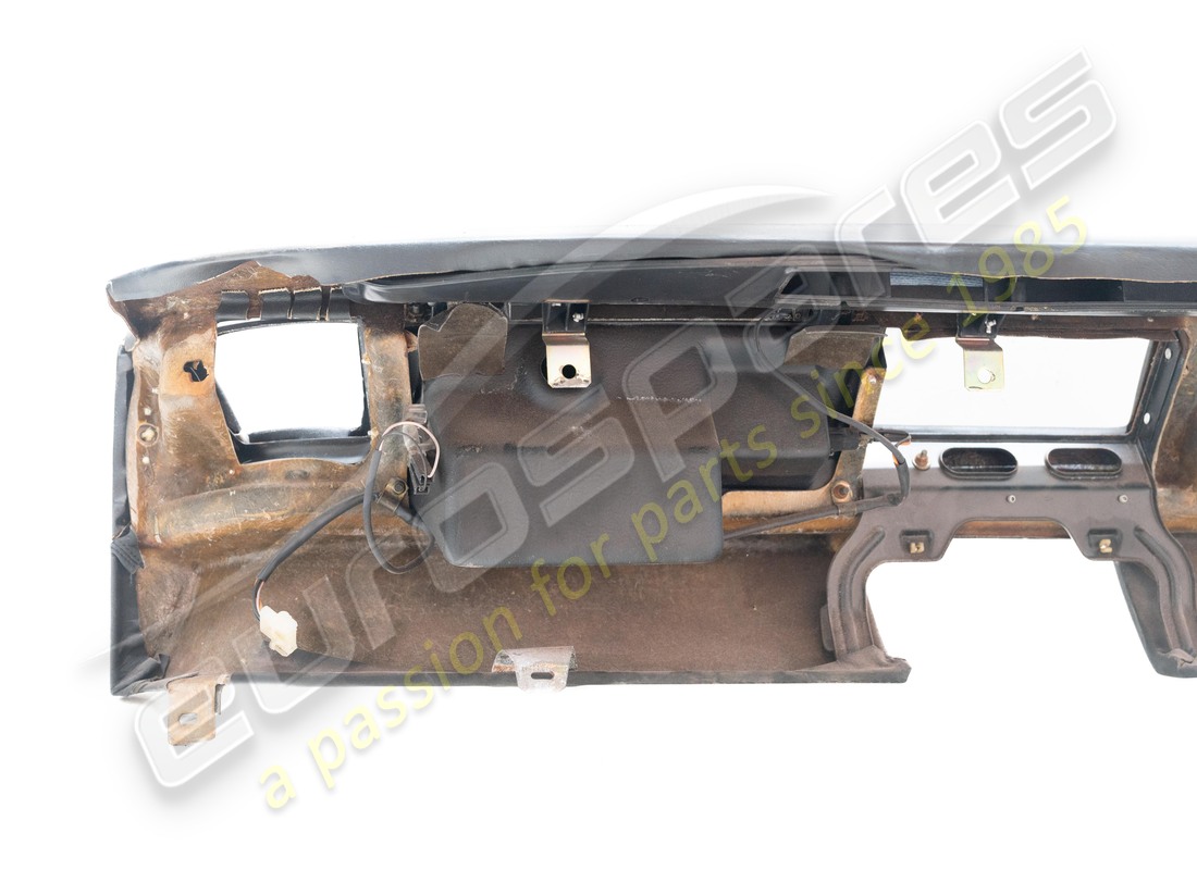 DAMAGED FERRARI LHD DASHBOARD BLACK. PART NUMBER 63303900 (6) damaged ferrari lhd dashboard black. part number 63303900 (6)