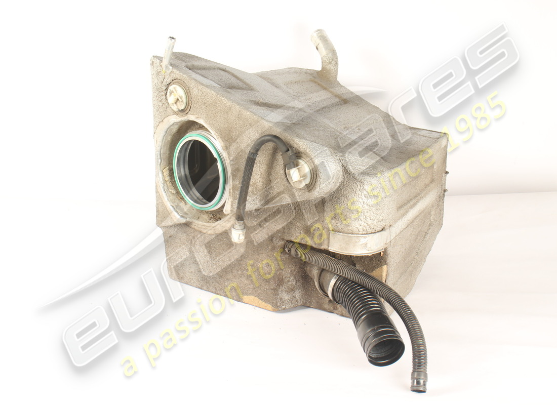 USED Ferrari LH FUEL TANK . PART NUMBER 181020 (1)