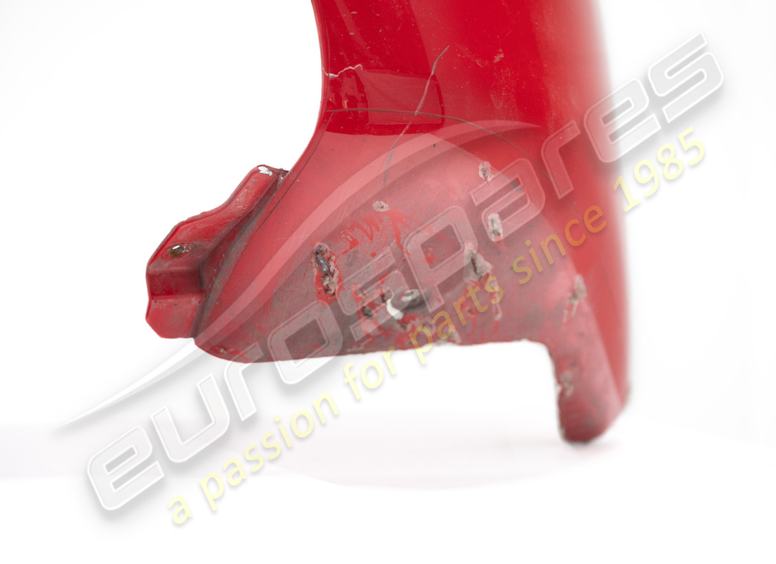 DAMAGED FERRARI COMPLETE REAR BUMPER. PART NUMBER 83825710 (7) damaged ferrari complete rear bumper. part number 83825710 (7)