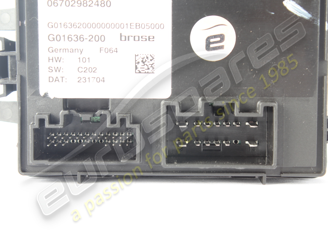 USED MASERATI POWER REAR LIFTGATE/HAND FRE. PART NUMBER 670298248 (2) used maserati power rear liftgate/hand fre. part number 670298248 (2)