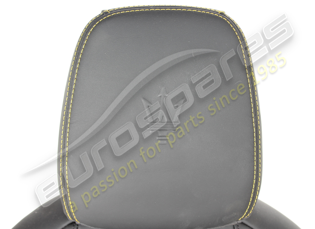 DAMAGED MASERATI FRONT RH SEAT ASSEMBLY. PART NUMBER 670207074 (6) damaged maserati front rh seat assembly. part number 670207074 (6)