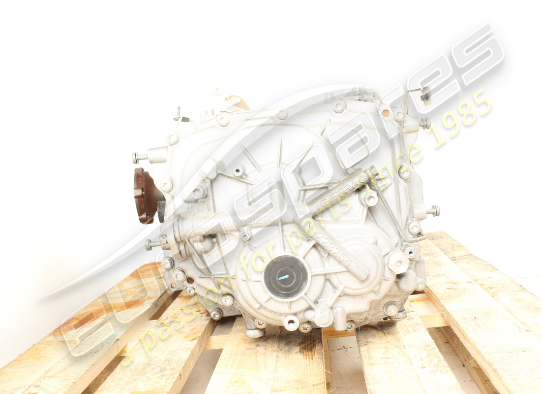 USED FERRARI COMPLETE DUAL CLUTCH GEARBOX. PART NUMBER 342723 (6) used ferrari complete dual clutch gearbox. part number 342723 (6)