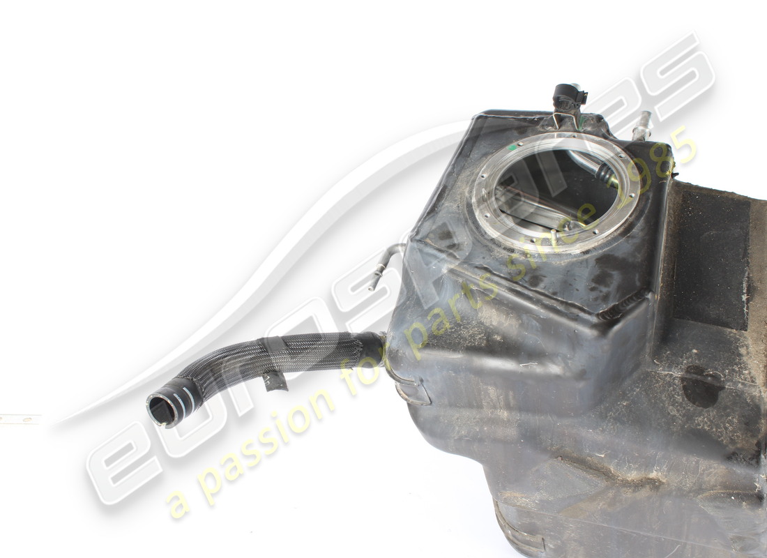 used ferrari rh fuel tank. part number 276666 (4)