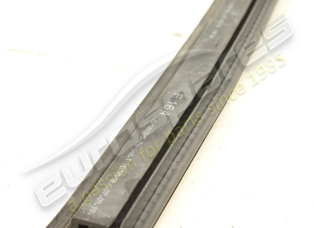 USED FERRARI RH DOOR INNER PERIMETER SEAL. PART NUMBER 89107900 (2) used ferrari rh door inner perimeter seal. part number 89107900 (2)