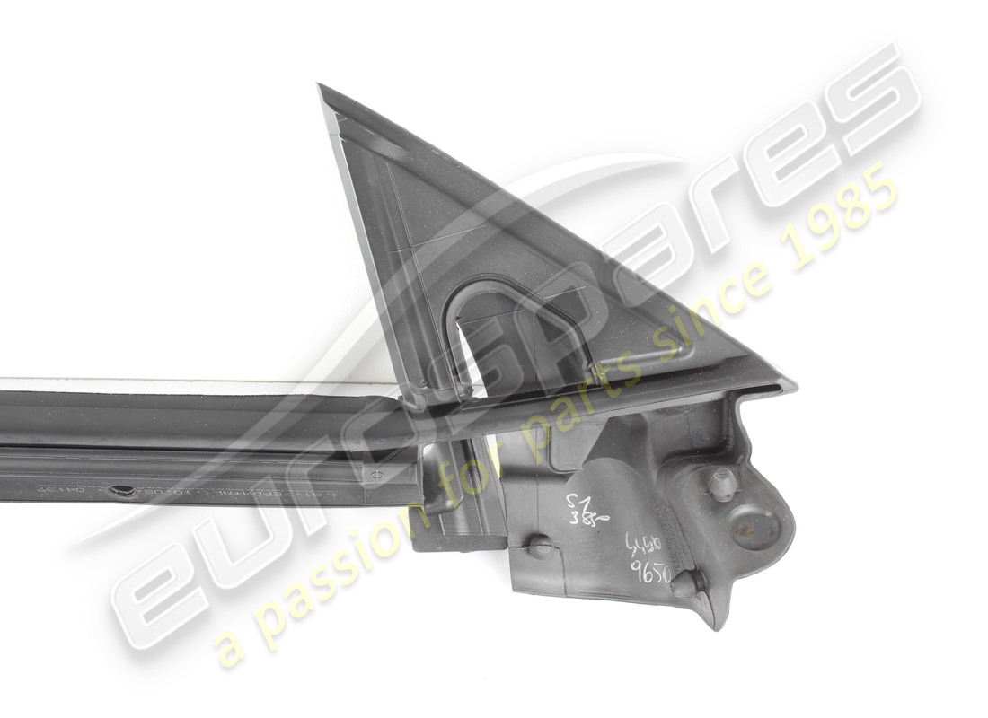 NEW FERRARI RH DOOR OUTER PERIMETER SEAL. PART NUMBER 86742900 (3) new ferrari rh door outer perimeter seal. part number 86742900 (3)