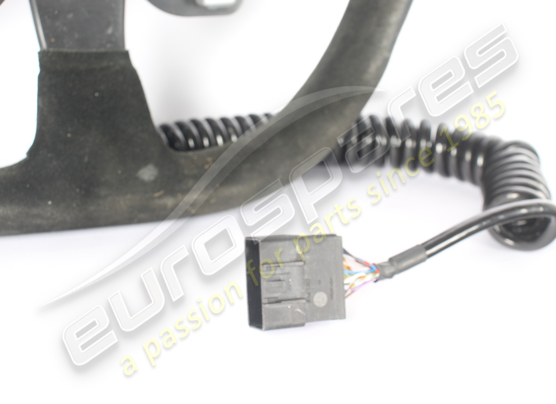 USED FERRARI COMPLETE STEERING WHEEL. PART NUMBER 272167 (3) used ferrari complete steering wheel. part number 272167 (3)