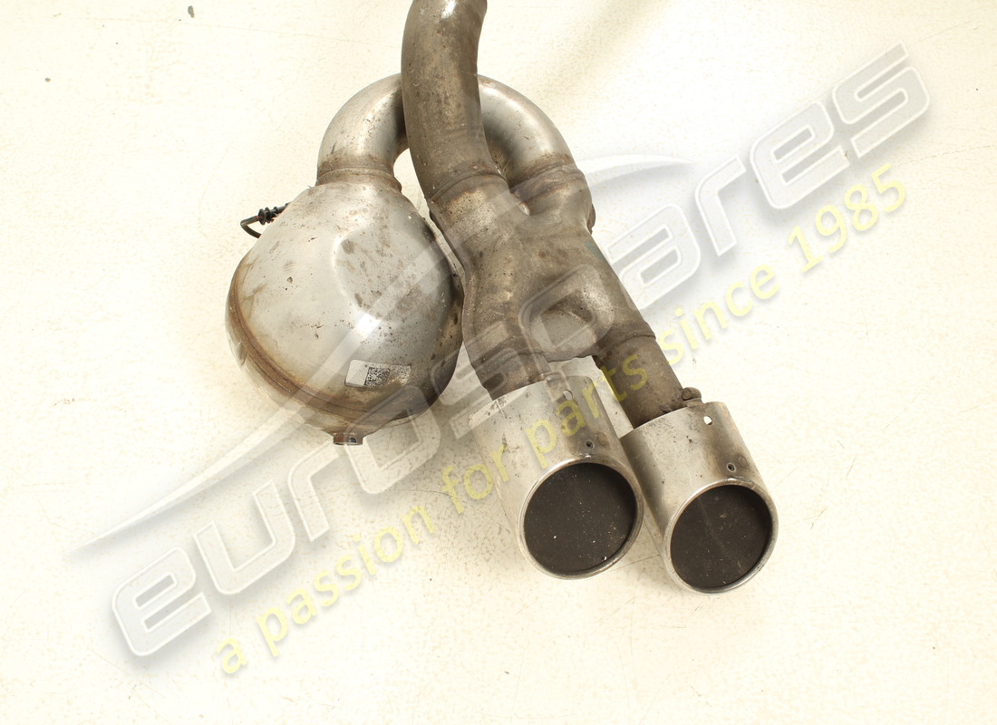 USED MASERATI REAR RIGHT SILENCER. PART NUMBER 670006945 (2) used maserati rear right silencer. part number 670006945 (2)