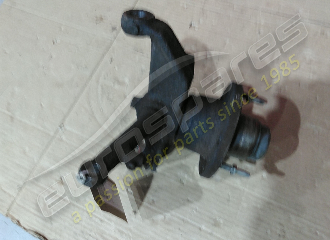 USED EUROSPARES STUB AXLE & HUB COMPLETE. PART NUMBER EAP1384303 (2) used eurospares stub axle & hub complete. part number eap1384303 (2)