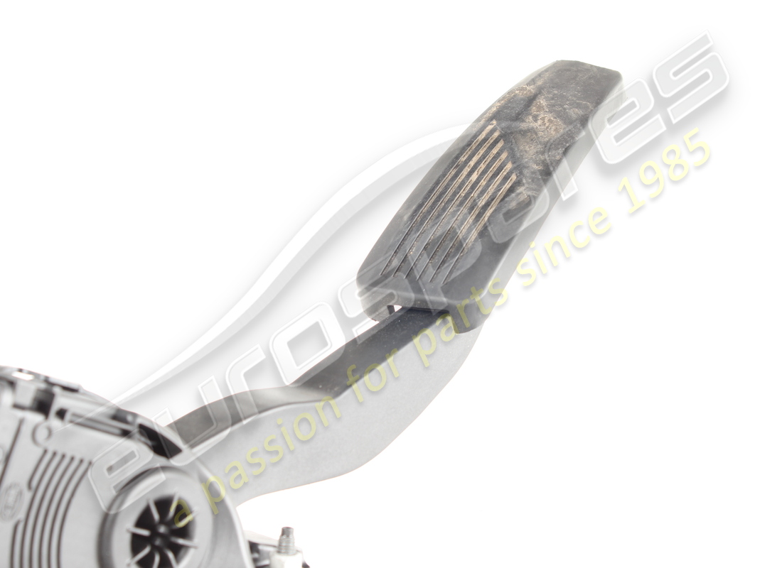 used maserati complete accelerator pedal. part number 670004985 (4)