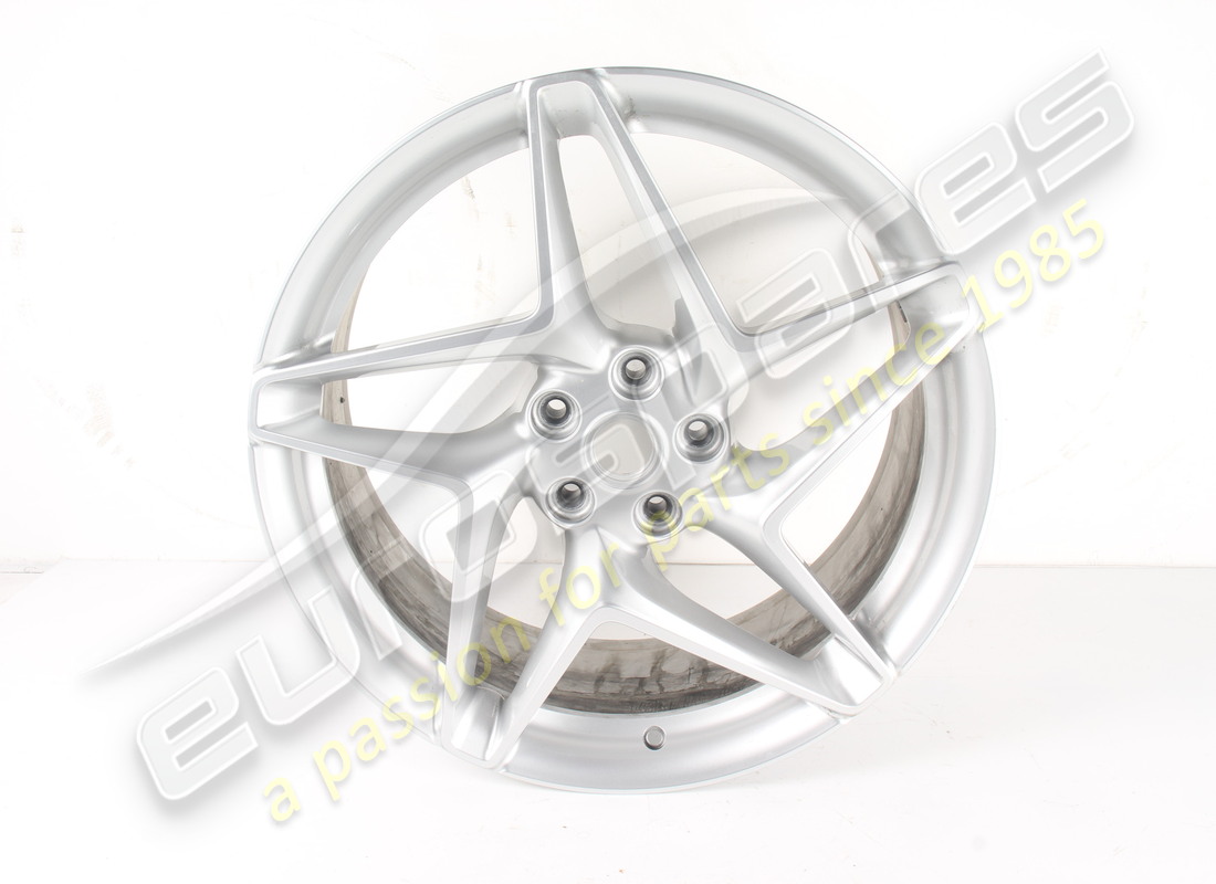 USED Ferrari RH FRONT WHEEL . PART NUMBER 861243 (1)