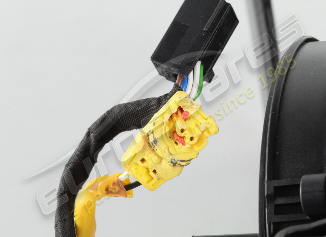 USED FERRARI CARBON MAGNETIC GEARBOX CONTROL SET (SHINY). PART NUMBER 817753 (5) used ferrari carbon magnetic gearbox control set (shiny). part number 817753 (5)