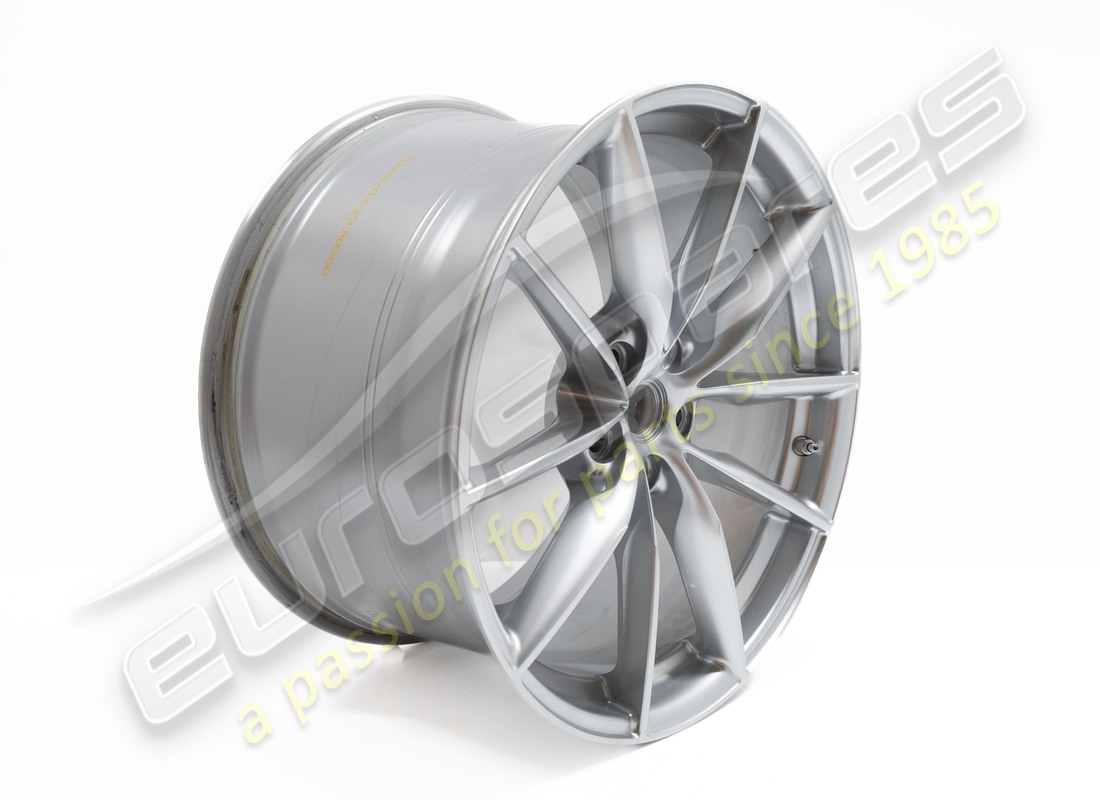 used ferrari rear wheel. part number 842800 (2)