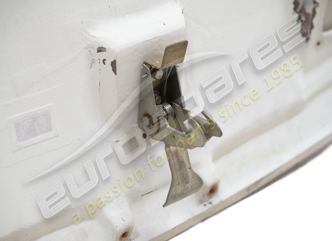 DAMAGED FERRARI FRONT BONNET ASSEMBLY. PART NUMBER 65489800 (8) damaged ferrari front bonnet assembly. part number 65489800 (8)