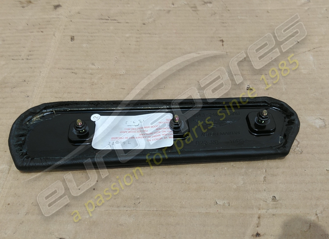 used aston martin pad assembly, door armrest, upper, rh part number 4g4324070aaw (2)