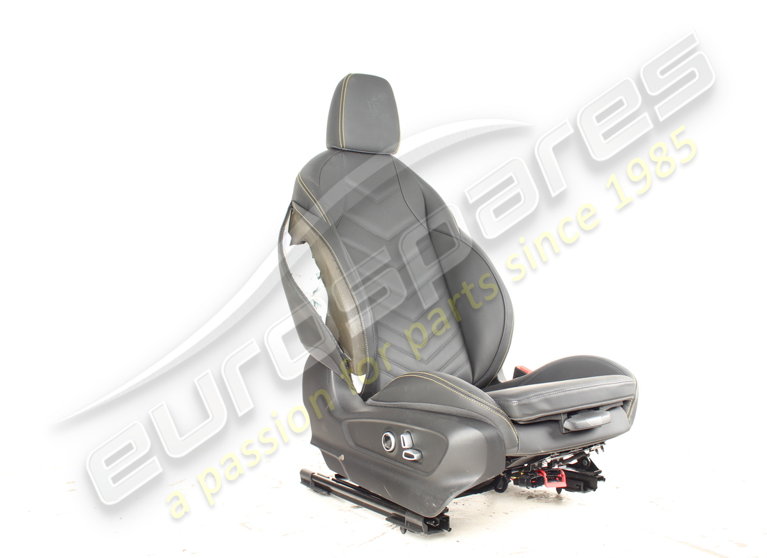 DAMAGED MASERATI FRONT RH SEAT ASSEMBLY. PART NUMBER 670207074 (2) damaged maserati front rh seat assembly. part number 670207074 (2)