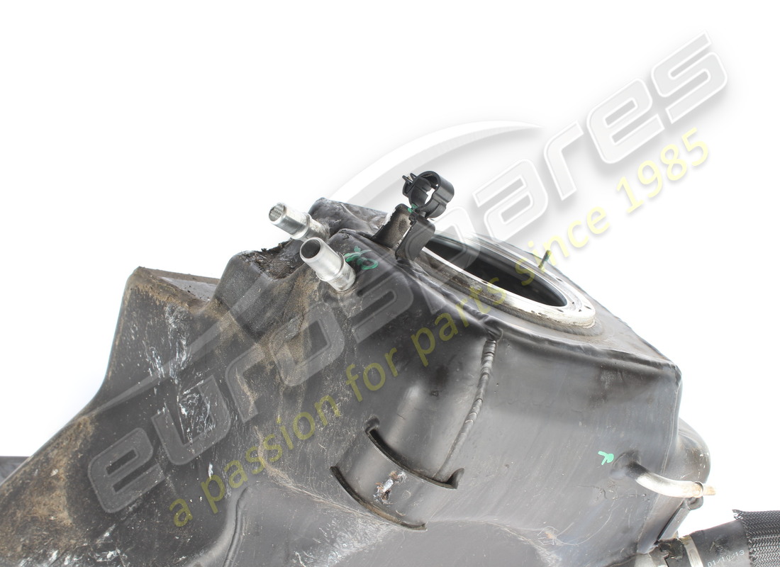 used ferrari rh fuel tank. part number 276666 (2)
