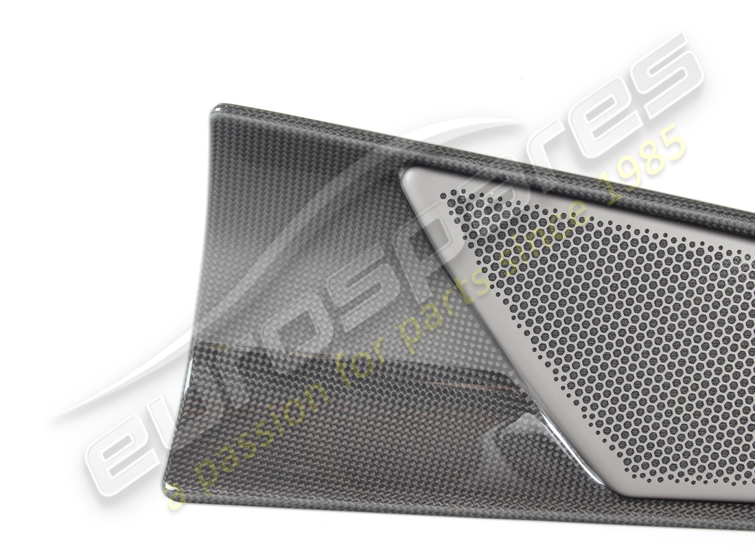 used ferrari medaglione sup. post sx carb. part number 749001 (2)