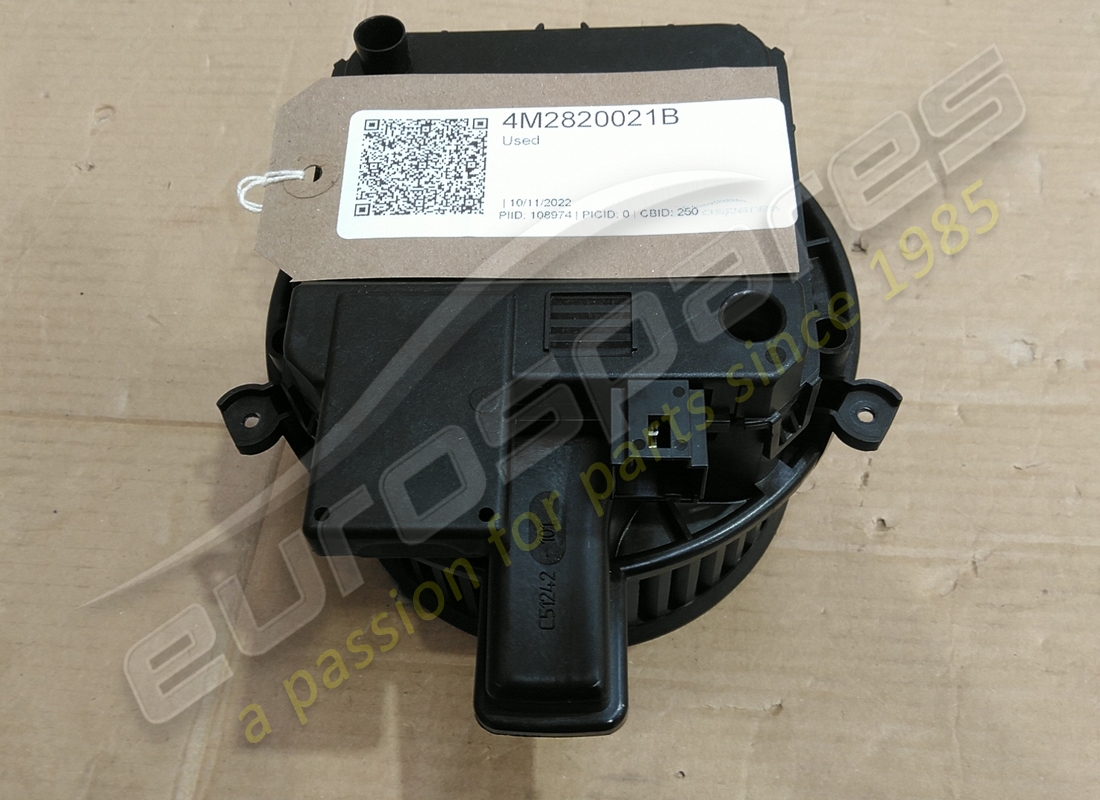 USED Lamborghini FAN . PART NUMBER 4M2820021B (1)
