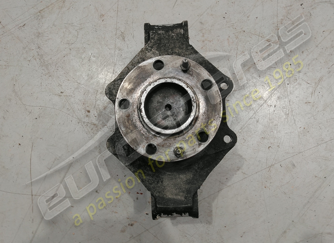 USED EUROSPARES HUB SHAFT COUPLING & UPRIGHT COMPLETE. PART NUMBER EAP1384304 (2) used eurospares hub shaft coupling & upright complete. part number eap1384304 (2)