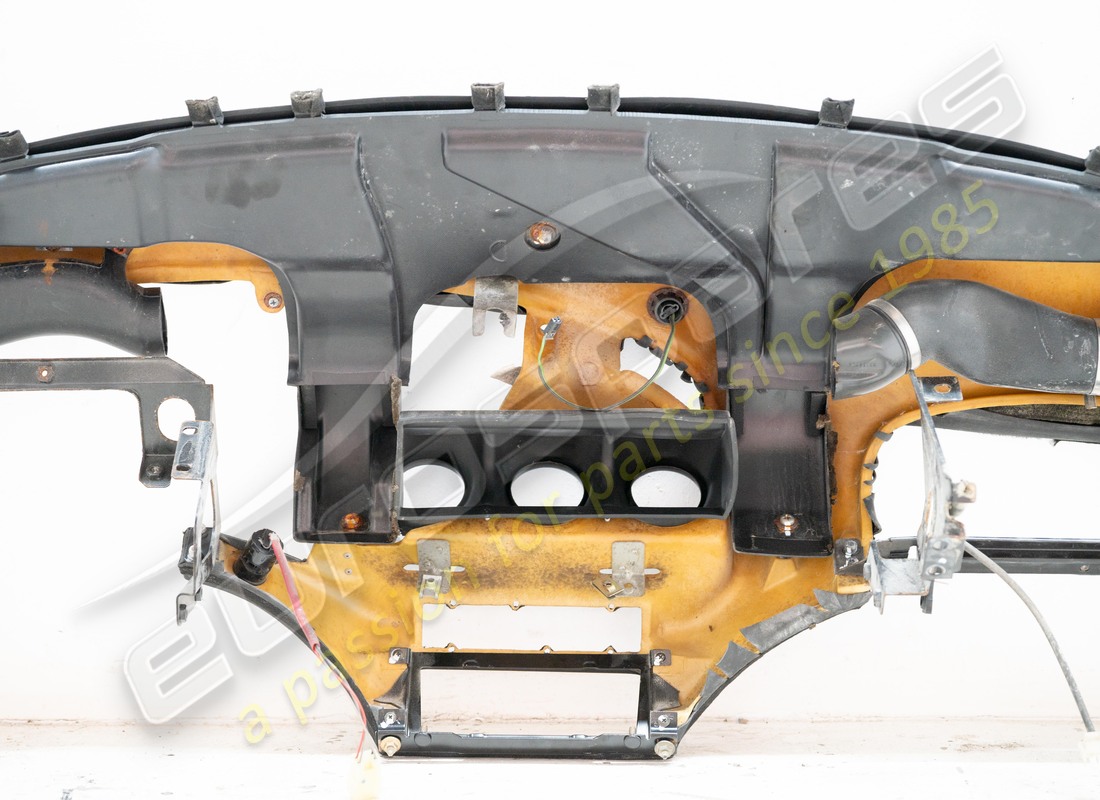 DAMAGED FERRARI RHD DASH ASSEMBLY IN BLACK VM8500. PART NUMBER 65113800 (11) damaged ferrari rhd dash assembly in black vm8500. part number 65113800 (11)