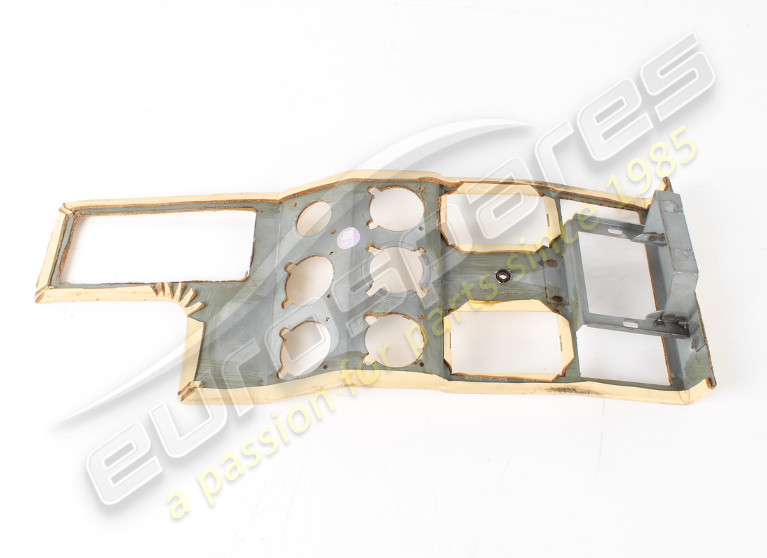 USED FERRARI INSTRUMENT PANEL RHD GTS. PART NUMBER 61847500 (5) used ferrari instrument panel rhd gts. part number 61847500 (5)