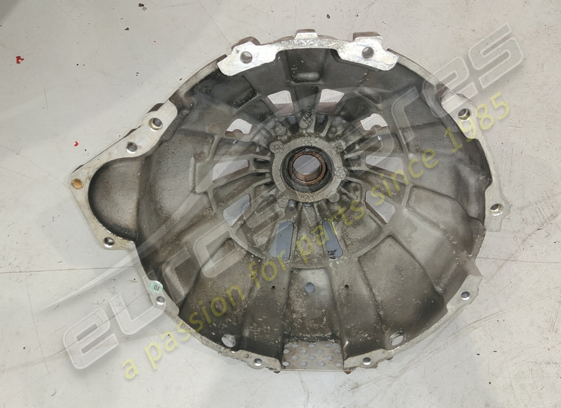 USED FERRARI COMPLETE CLUTCH HOUSING. PART NUMBER 173622 (2) used ferrari complete clutch housing. part number 173622 (2)