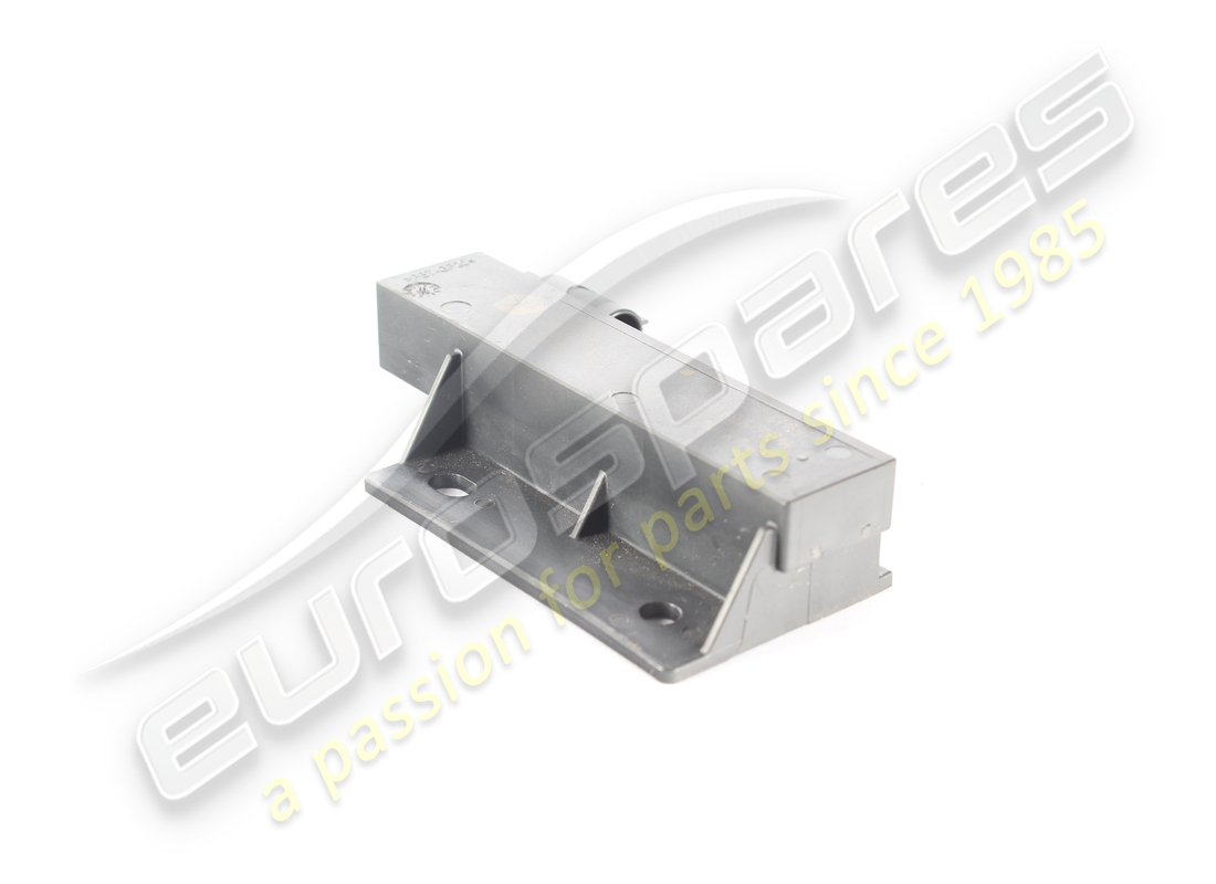 USED MASERATI LUGGAGE COMP. PASSIVE ENTRY. PART NUMBER 675000241 (3) used maserati luggage comp. passive entry. part number 675000241 (3)