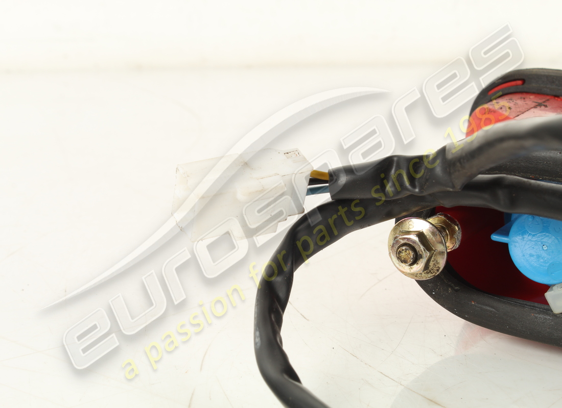 USED Maserati RH TAIL LIGHT MOVABLE 3982099 . PART NUMBER 383100148 (1)