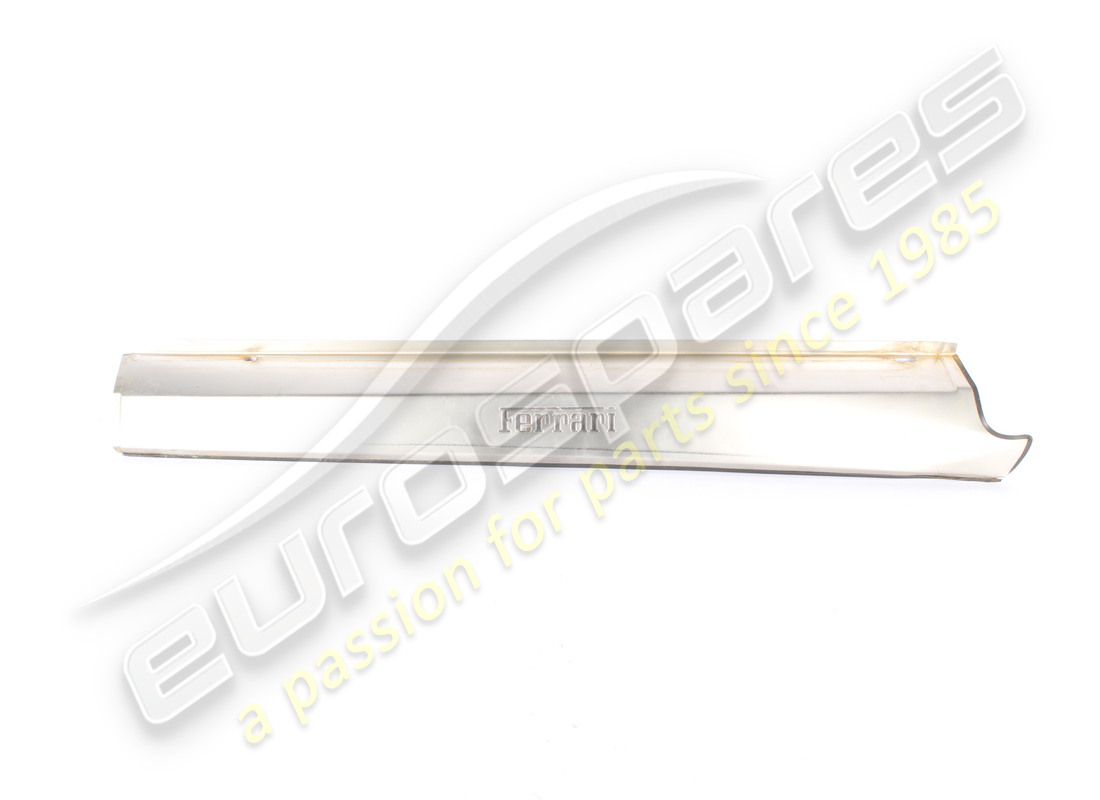 DAMAGED FERRARI RH KICK PLATE. PART NUMBER 68146500 (1) damaged ferrari rh kick plate. part number 68146500 (1)