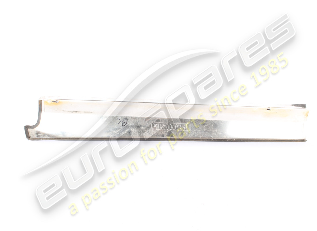 DAMAGED FERRARI RH KICK PLATE. PART NUMBER 68146500 (3) damaged ferrari rh kick plate. part number 68146500 (3)
