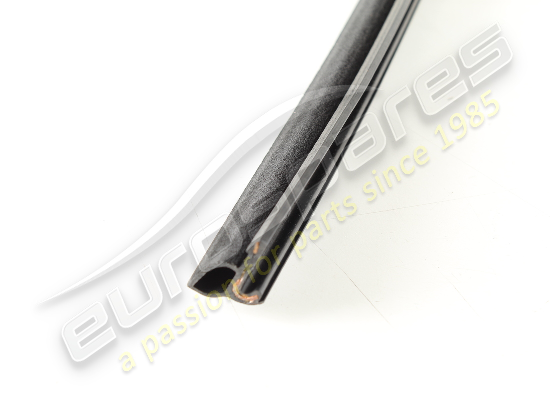 new porsche sealing strip. part number pcg837470a (2)