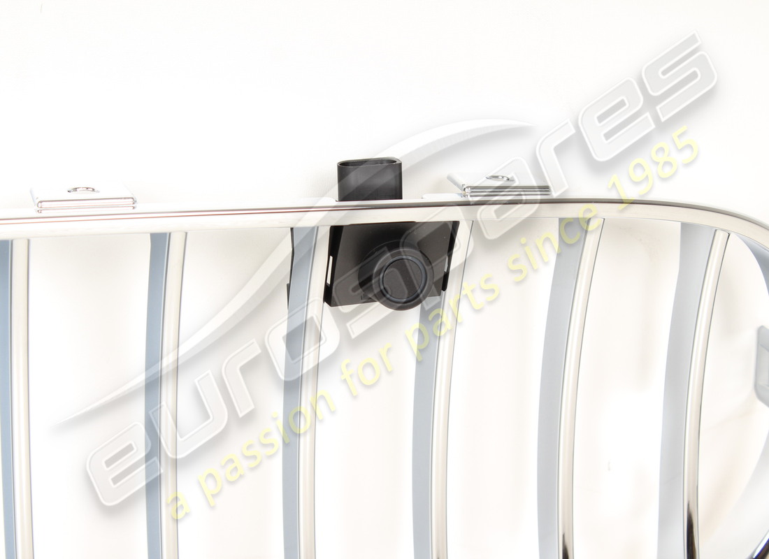 new maserati complete front grill. part number 85110800 (3)