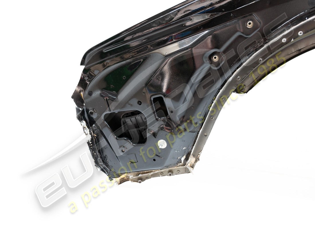 USED FERRARI LH LATERAL PANEL. PART NUMBER 85350811 (8) used ferrari lh lateral panel. part number 85350811 (8)