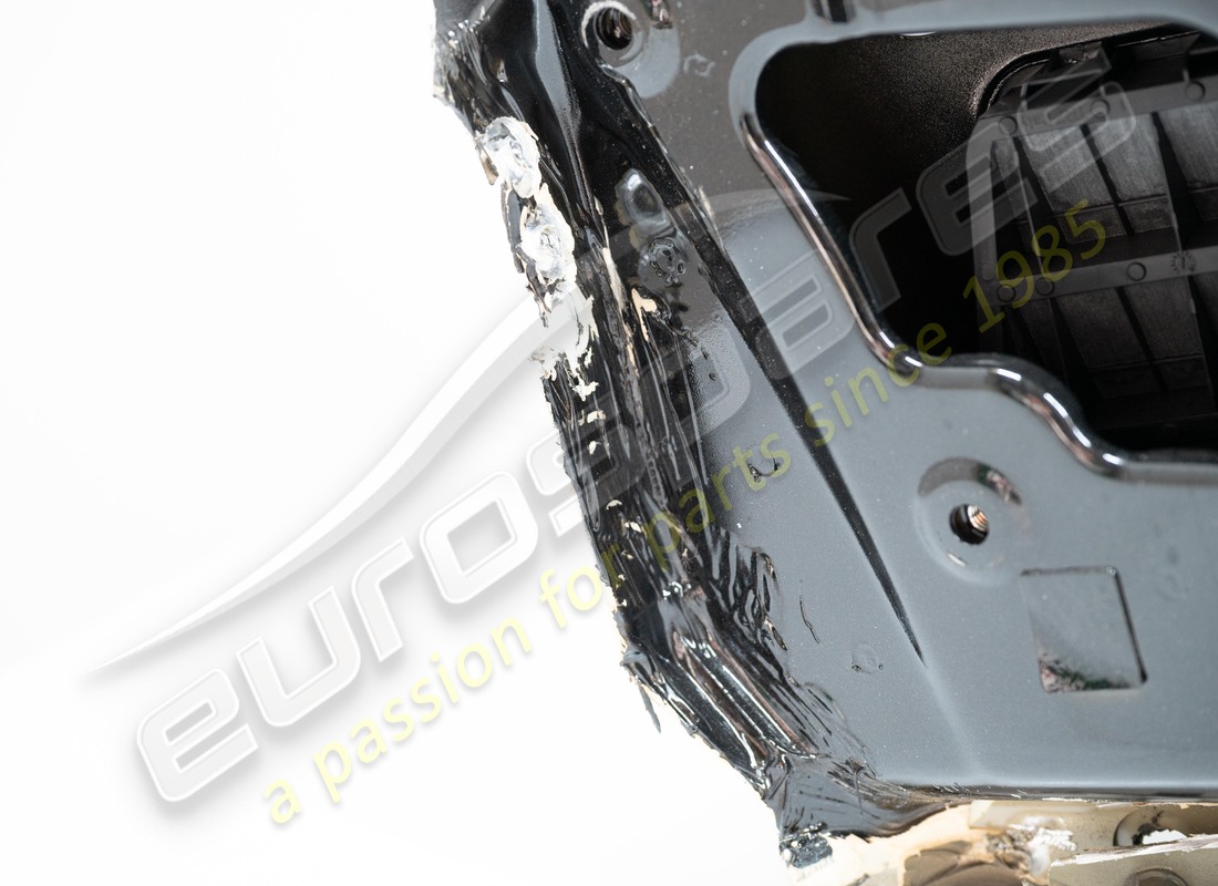 USED FERRARI LH LATERAL PANEL. PART NUMBER 85350811 (9) used ferrari lh lateral panel. part number 85350811 (9)