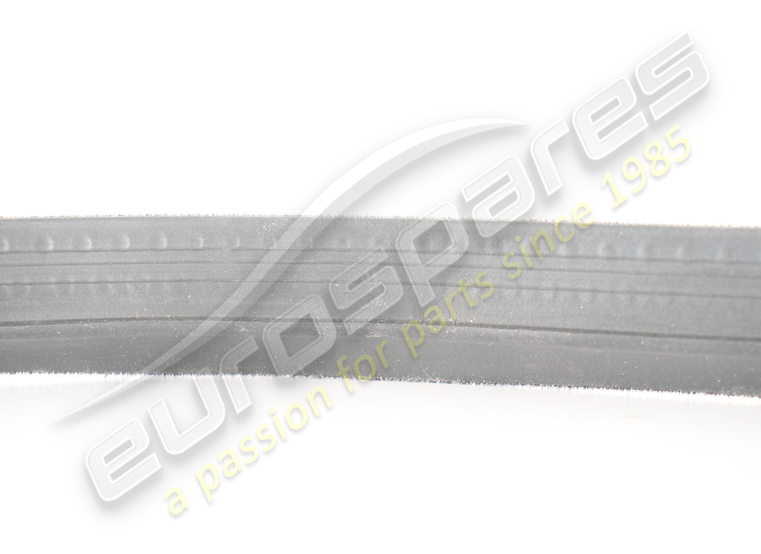 NEW FERRARI 308GT4 LH/RH RUBBER GASKET. PART NUMBER 60553900 (4) new ferrari 308gt4 lh/rh rubber gasket. part number 60553900 (4)