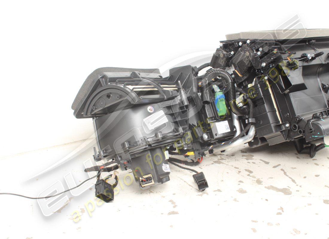 USED MASERATI RHD HVAC ASSEMBLY. PART NUMBER 670303419 (2) used maserati rhd hvac assembly. part number 670303419 (2)