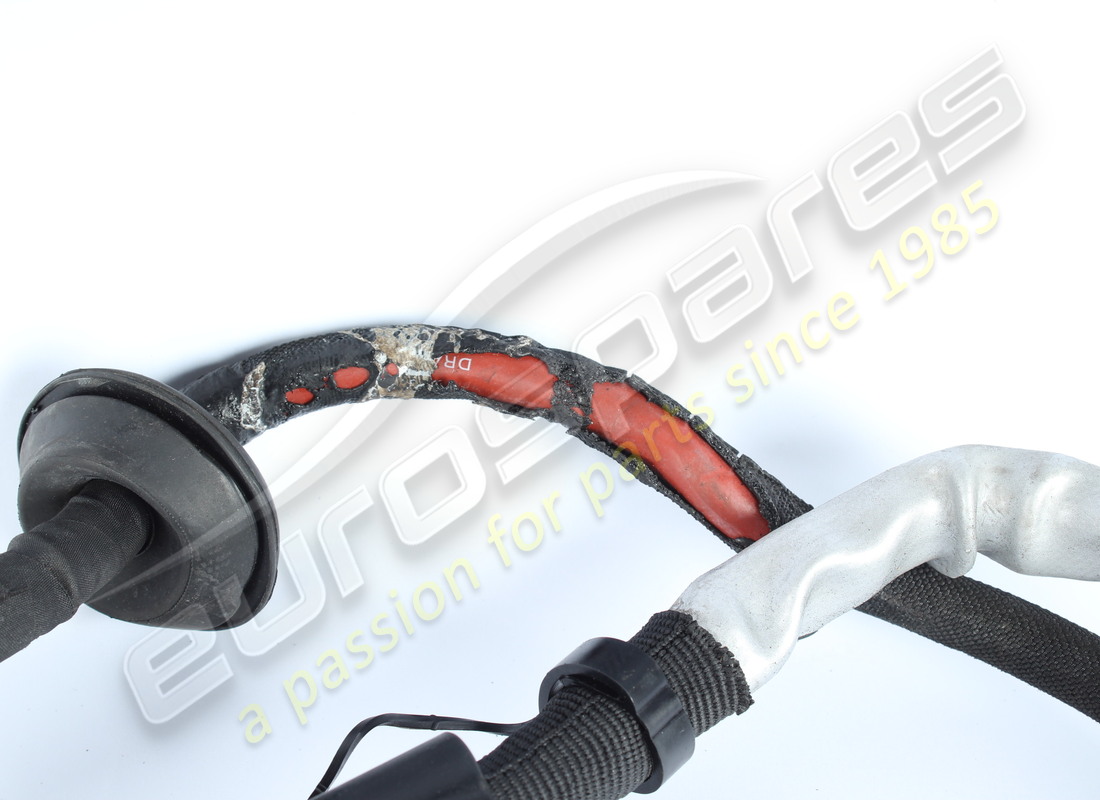 DAMAGED Ferrari ENGINE SERVICES CABLE . PART NUMBER 819376 (1)