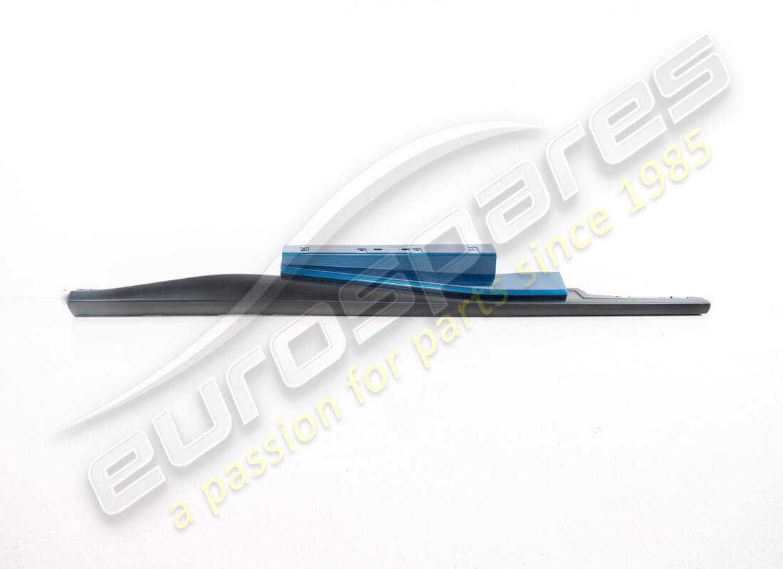 NEW (OTHER) Ferrari COMPLETE RH SILL TRIM PANEL . PART NUMBER 88826110 (1)